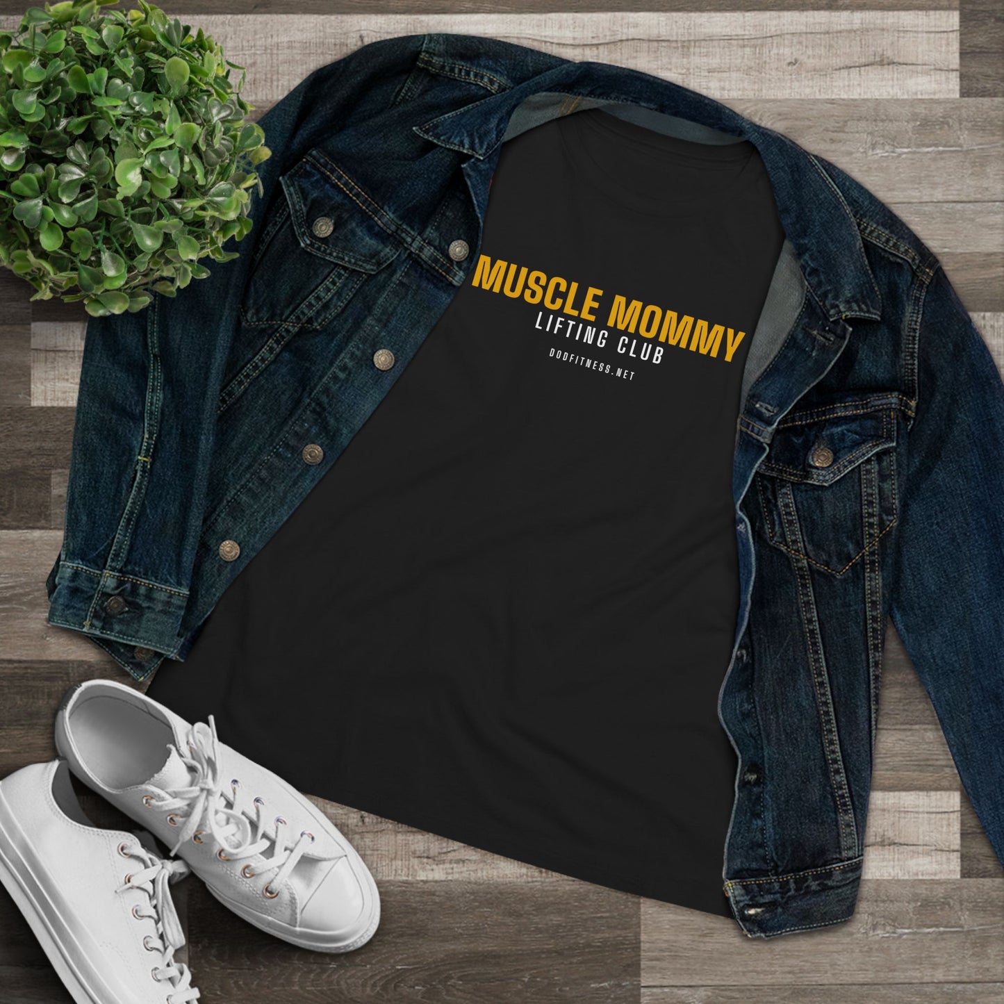 DoD Fitness - Muscle Mommy Women's Tee